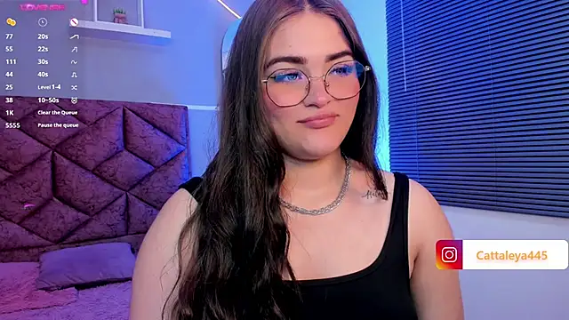 Snapshot of cattaleya___ chatting on 02/28/25, 03:26 cattaleya online show from 02/28/25, 03:26