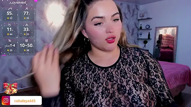 Snapshot of cattaleya___ chatting on 11/28/25, 02:58 cattaleya online show from 11/28/25, 02:58