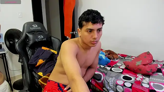 Snapshot of Max_kony chatting on 03/07/25, 09:17 Max kony online show from 03/07/25, 09:17