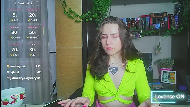 Snapshot of Aurora_workerr chatting on 03/08/26, 02:43 Aurora workerr online show from 03/08/26, 02:43