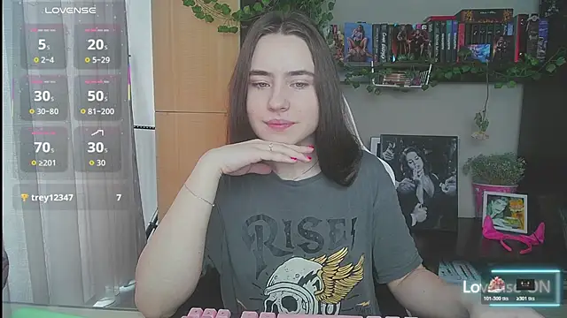 Snapshot of Aurora_workerr chatting on 03/11/26, 03:45 Aurora workerr online show from 03/11/26, 03:45