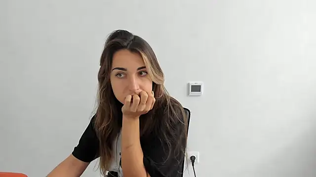 Summmmersky online show from 10/27/25, 08:51