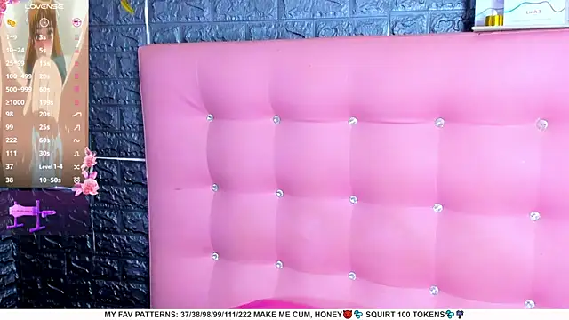 Snapshot of AriannaLewiis chatting on 02/09/25, 01:33 AriannaLewiis online show from 02/09/25, 01:33