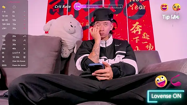 Snapshot of FrannBoy chatting on 06/20/26, 04:37 FrannBoy online show from 06/20/26, 04:37