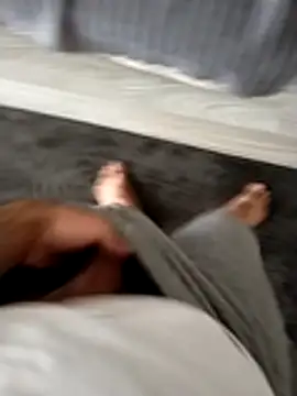 milf hunter 35 online show from 04/19/26, 04:34
