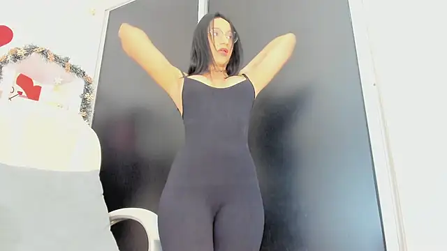 UrNewFantasy online show from 01/08/25, 07:56