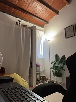 Snapshot of Miss-Abbii chatting on 03/12/26, 09:10 Miss-Abbii online show from 03/12/26, 09:10