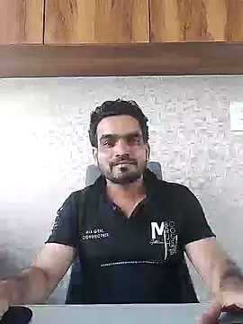 Snapshot of indianguy89 chatting on 12/08/24, 11:35 indianguy89 online show from 12/08/24, 11:35