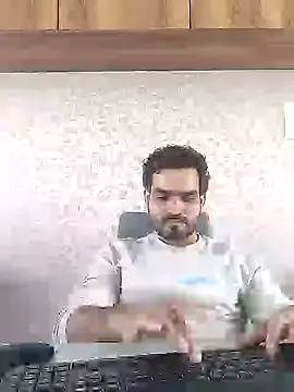 Snapshot of indianguy89 chatting on 01/04/25, 05:58 indianguy89 online show from 01/04/25, 05:58