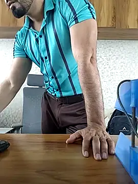 Snapshot of indianguy89 chatting on 03/11/26, 10:10 indianguy89 online show from 03/11/26, 10:10