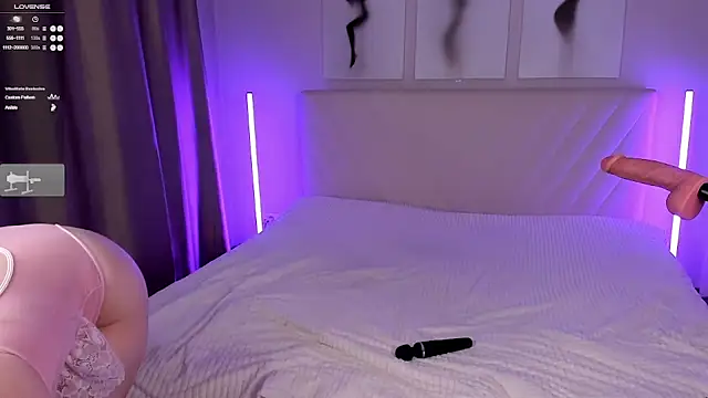 EmmaBarbs online show from 10/07/25, 08:50