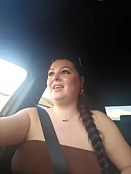 Snapshot of Britishbella chatting on 03/20/25, 03:36 Britishbella online show from 03/20/25, 03:36