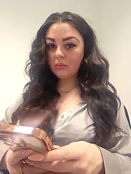 Snapshot of Britishbella chatting on 02/05/26, 03:16 Britishbella online show from 02/05/26, 03:16