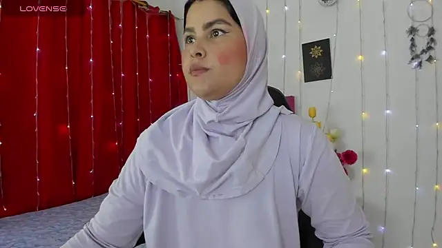 AishaAmin  online show from 03/20/25, 12:11