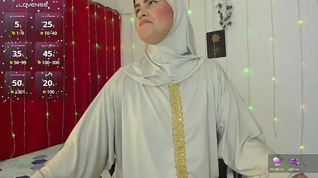 AishaAmin  online show from 03/09/26, 12:20