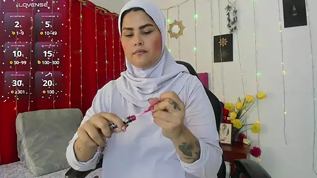 AishaAmin  online show from 05/15/26, 12:12