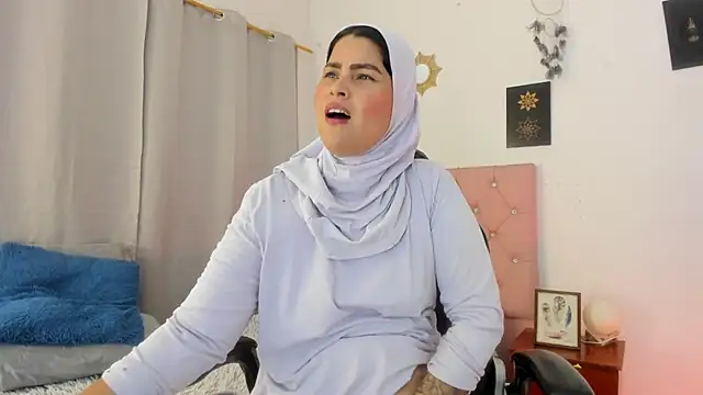 AishaAmin  online show from 06/23/26, 12:14