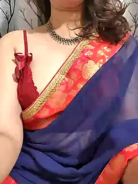 Snapshot of Brown_Maxi chatting on 01/16/25, 05:12 Brown Maxi online show from 01/16/25, 05:12