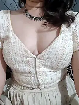 Snapshot of Brown_Maxi chatting on 03/09/25, 07:37 Brown Maxi online show from 03/09/25, 07:37