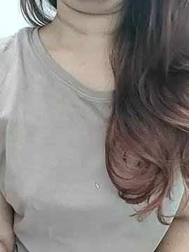 Snapshot of Brown_Maxi chatting on 03/22/26, 02:42 Brown Maxi online show from 03/22/26, 02:42