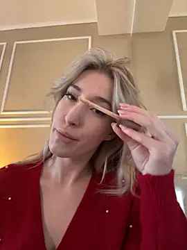 SerenaBennet online show from 11/24/25, 10:48