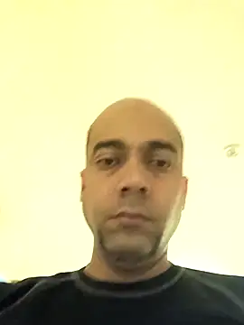 Snapshot of Entretener chatting on 03/30/26, 04:08 Entretener online show from 03/30/26, 04:08