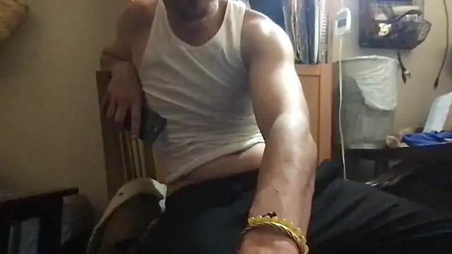 Snapshot of buckaztecc chatting on 10/28/25, 07:56 buckaztecc online show from 10/28/25, 07:56