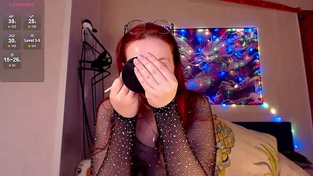 VanessaLincum online show from 10/28/25, 07:12