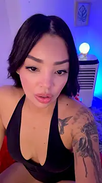 Snapshot of Sara_LipsX chatting on 12/21/25, 12:40 Sara LipsX online show from 12/21/25, 12:40