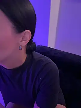 Snapshot of Sara_LipsX chatting on 01/17/26, 02:05 Sara LipsX online show from 01/17/26, 02:05