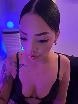 Snapshot of Sara_LipsX chatting on 01/18/26, 01:31 Sara LipsX online show from 01/18/26, 01:31