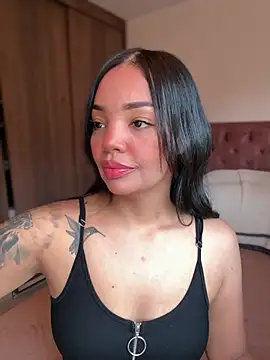 Sara LipsX online show from 06/25/26, 10:36