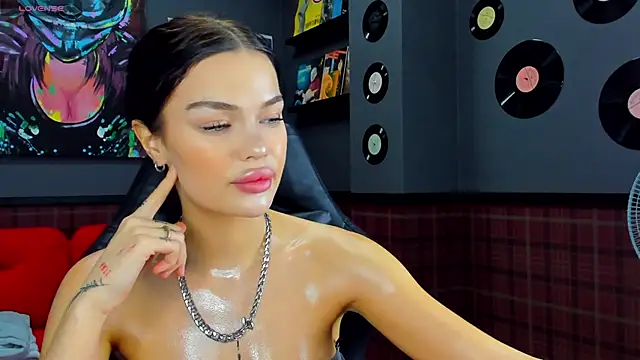 Snapshot of Angel_Sapphire_ chatting on 12/07/24, 11:29 Angel Sapphire online show from 12/07/24, 11:29