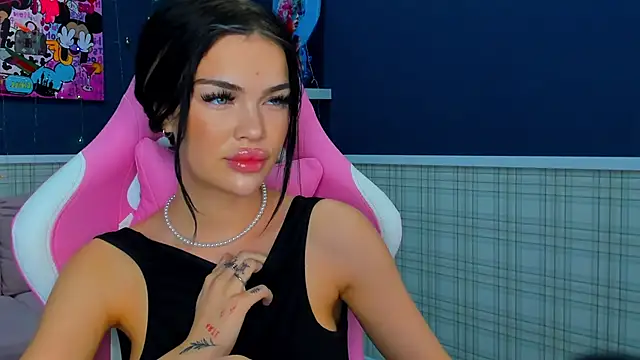 Snapshot of Angel_Sapphire_ chatting on 12/23/24, 11:47 Angel Sapphire online show from 12/23/24, 11:47