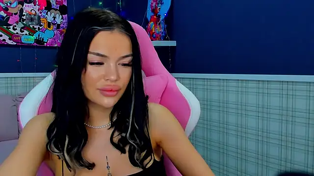 Snapshot of Angel_Sapphire_ chatting on 12/23/24, 02:50 Angel Sapphire online show from 12/23/24, 02:50