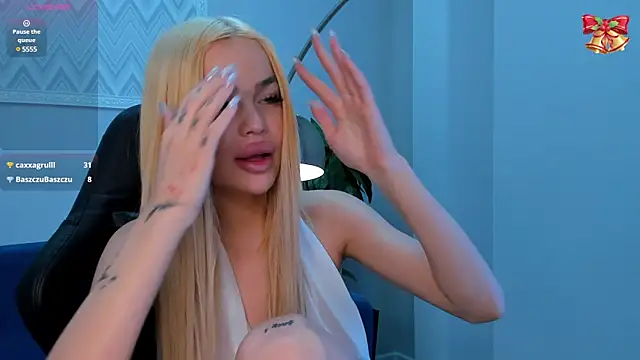 Snapshot of Angel_Sapphire_ chatting on 01/12/25, 08:46 Angel Sapphire online show from 01/12/25, 08:46