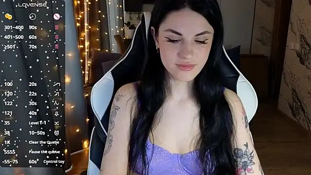 Mary   Moore online show from 02/11/25, 06:51