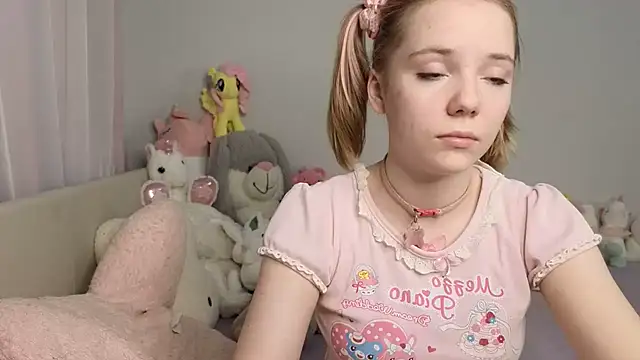 Snapshot of PrincessLittleKiki chatting on 07/25/26, 09:12 PrincessLittleKiki online show from 07/25/26, 09:12