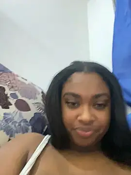 Snapshot of _MARRTINNA_ chatting on 02/05/25, 08:11  MARRTINNA  online show from 02/05/25, 08:11