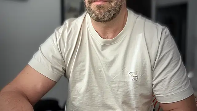 Mr Beef online show from 10/06/25, 11:40