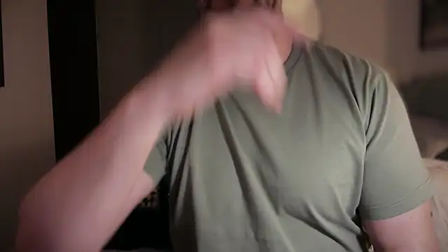 Snapshot of Mr_Beef chatting on 03/04/26, 10:38 Mr Beef online show from 03/04/26, 10:38