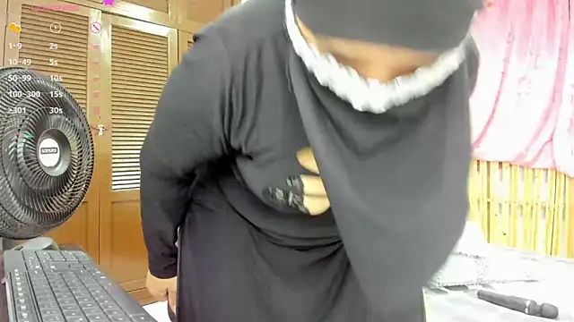 Uzziah Sabag online show from 02/28/25, 12:32