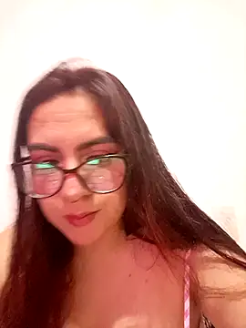 Snapshot of Celestte22 chatting on 11/25/25, 02:22 Celestte22 online show from 11/25/25, 02:22