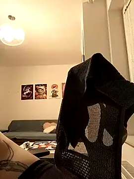 divine eve online show from 02/15/25, 02:04