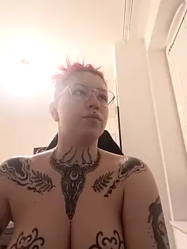 divine eve online show from 02/15/25, 07:17