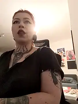 divine eve online show from 03/17/25, 06:11