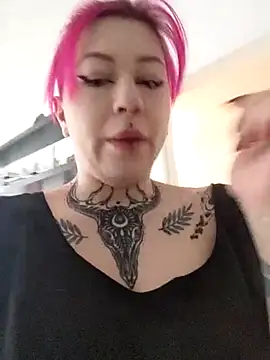 divine eve online show from 03/21/25, 07:35