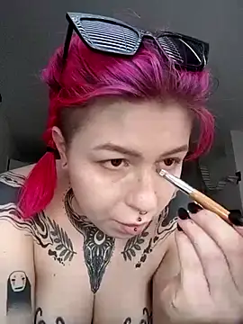 divine eve online show from 03/22/25, 04:04