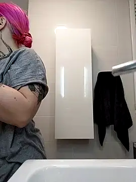 divine eve online show from 10/22/25, 12:38