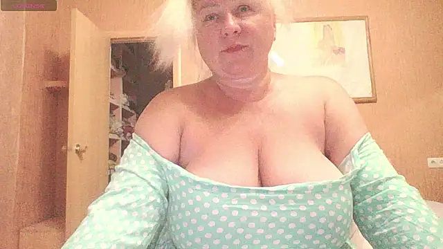 mira robinsonnn online show from 06/22/26, 03:20